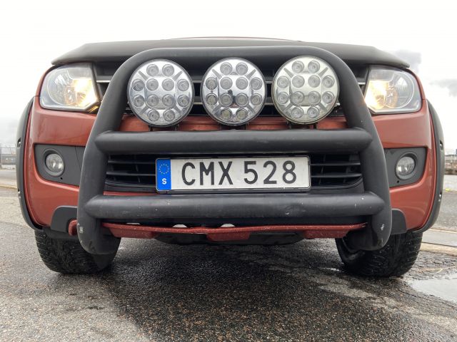 865724-17 Volkswagen Amarok - 2014