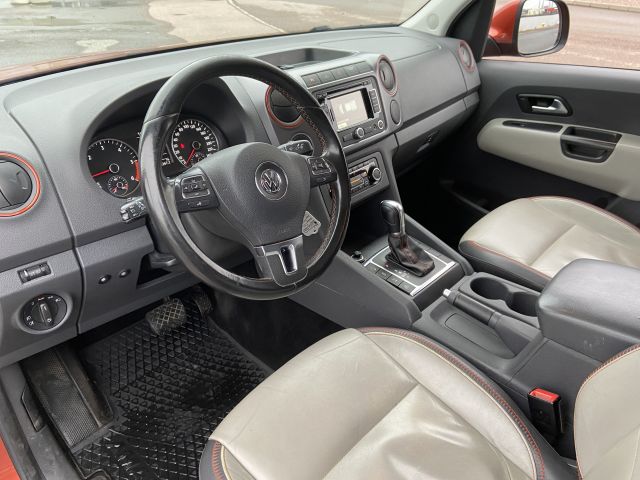 865724-39 Volkswagen Amarok - 2014