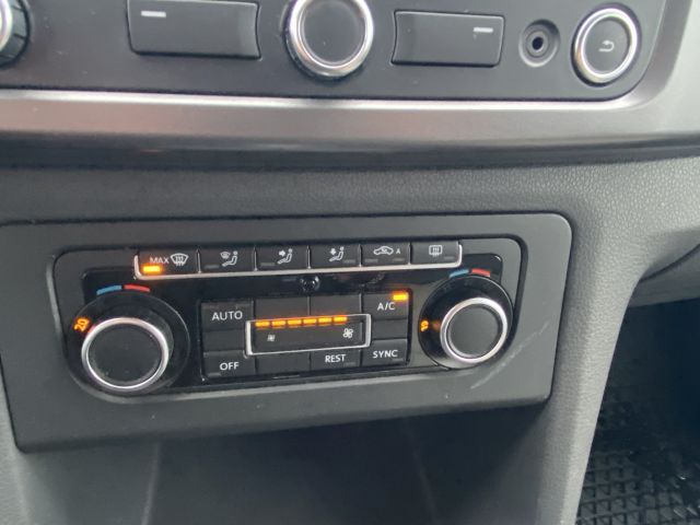 865724-67 Volkswagen Amarok - 2014