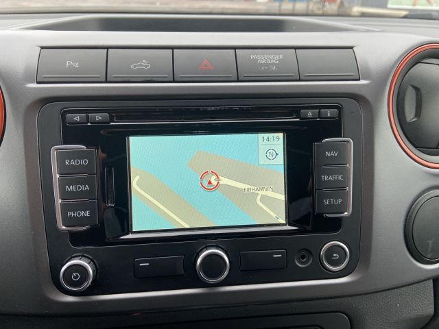 865724-69 Volkswagen Amarok - 2014