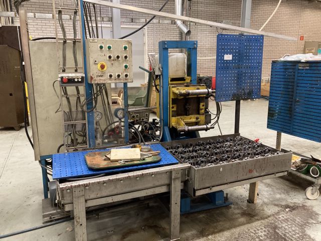 878049-1 Kääntökone ja koeponnistusyksikkö