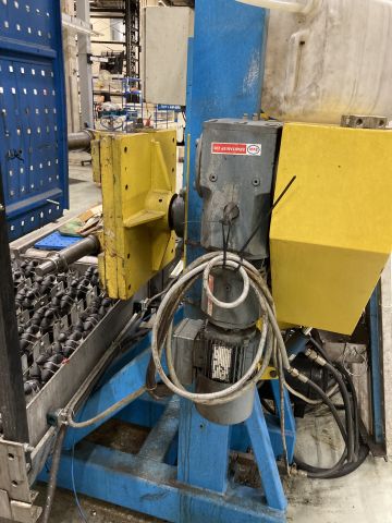 878049-12 Kääntökone ja koeponnistusyksikkö