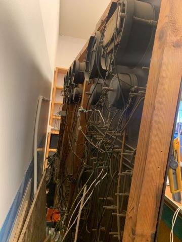 876440-22 Older test bench for electronic equipment