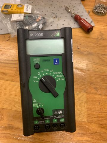 876448-1 M2005 Multimeter
