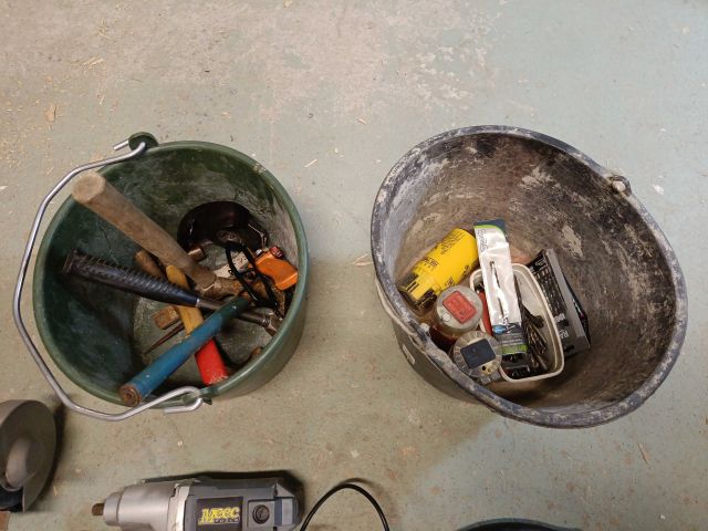 826257-3 Hand machines