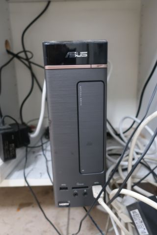 795024-10 Cash register computer with screens, card reader and receipt printer