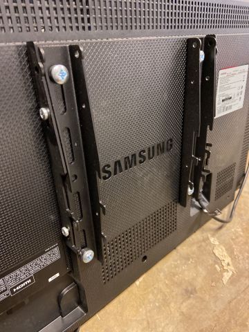 865795-4 TV Samsung DB32E