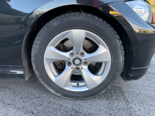 866657-18 BMW 320D - 2011