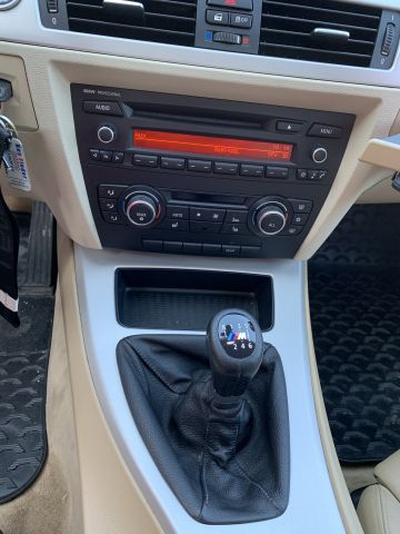 866657-11 BMW 320D - 2011