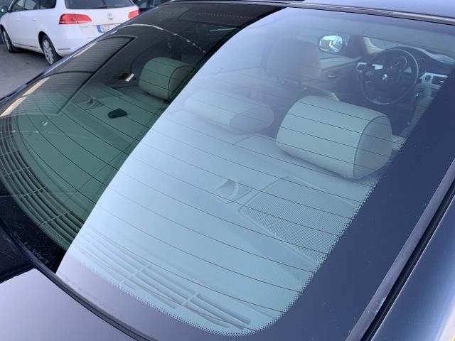 866657-15 BMW 320D - 2011