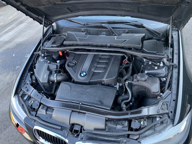 866657-16 BMW 320D - 2011