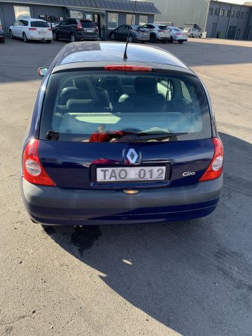 866659-5 Renault Clio - 2001