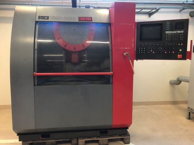 833916-1 CNC Fräs - EMCO VMC 200