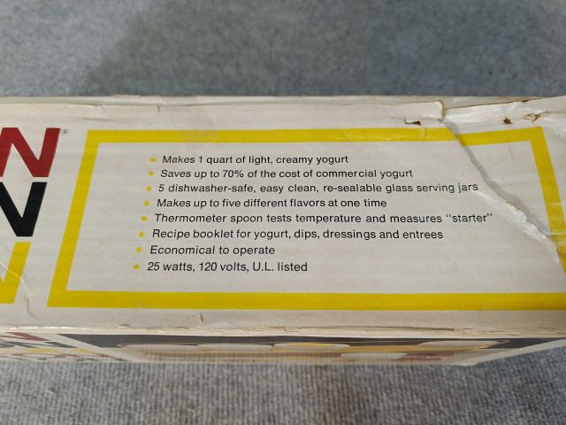 874453-4 Vintage Yogurt Maker