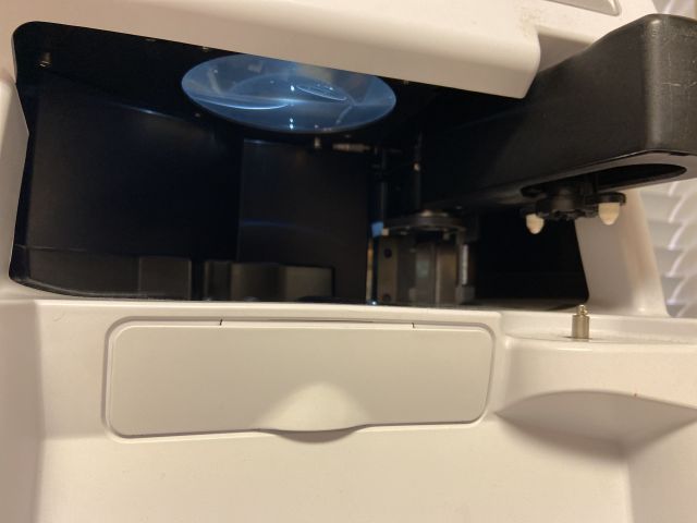 865829-3 Grinding machine and Block machine Essilor Kappa CT