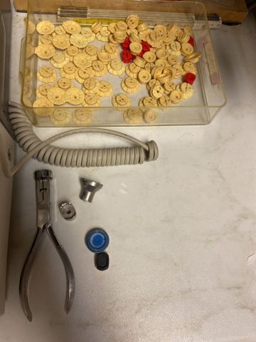 865829-12 Grinding machine and Block machine Essilor Kappa CT