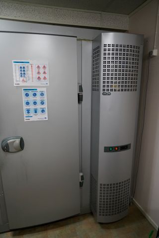 879483-2 Freestanding cold room, Ambactus, 200x200cm