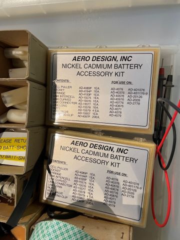 877074-5 Skåp med innehåll verktyg från elverkstad