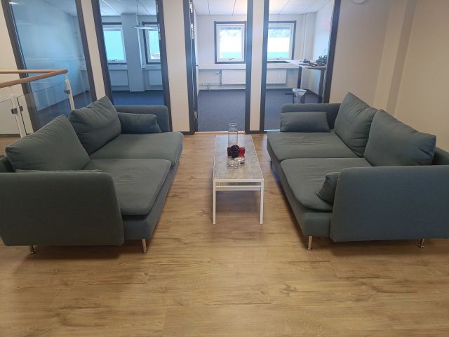 826274-2 Sofas and tables