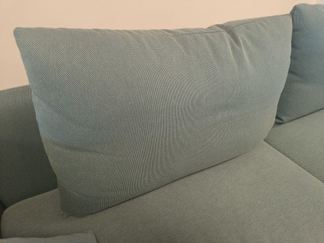 826274-8 Sofas and tables
