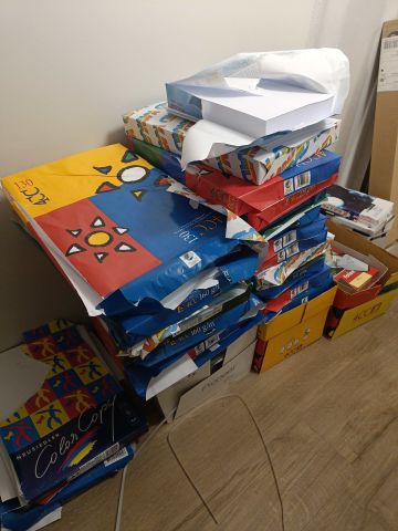 826287-6 Lot of printer paper