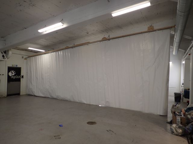 861519-4 Skyddsdraperi