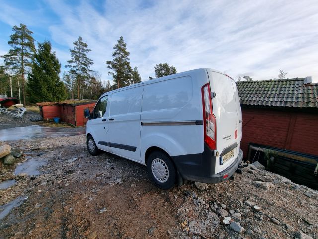 884208-5 Ford FCC Transit Custom - 2013