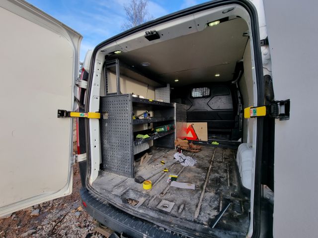 884208-13 Ford FCC Transit Custom - 2013