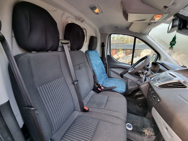 884208-16 Ford FCC Transit Custom - 2013