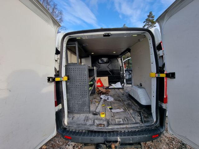 884208-23 Ford FCC Transit Custom - 2013