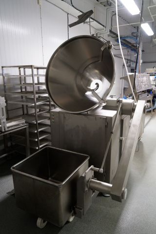 833633-2 Sausage stuffing / mincer - VEMAG HP12E / portioner MMP220