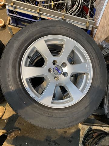 884347-33 Volvo XC60 D5 AWD Momentum -2011