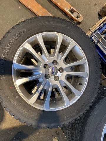 884347-35 Volvo XC60 D5 AWD Momentum -2011