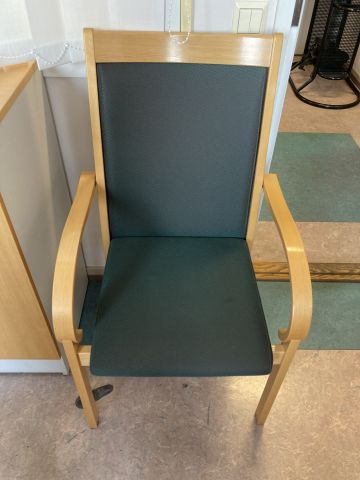 884472-14 Työhuoneen kalusteet - Ei pohjahintaa