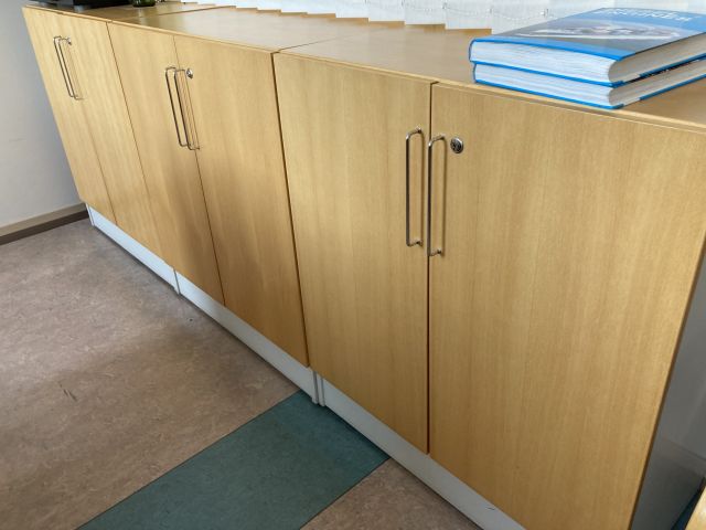 884472-15 Työhuoneen kalusteet - Ei pohjahintaa