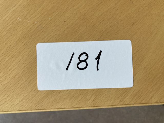 884472-17 Työhuoneen kalusteet - Ei pohjahintaa