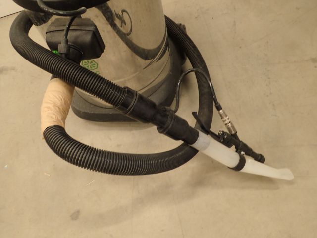 861527-7 Carpet & Laundry IPC