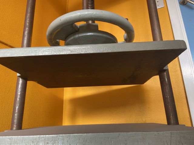 876568-6 Bokpress James Rohdin