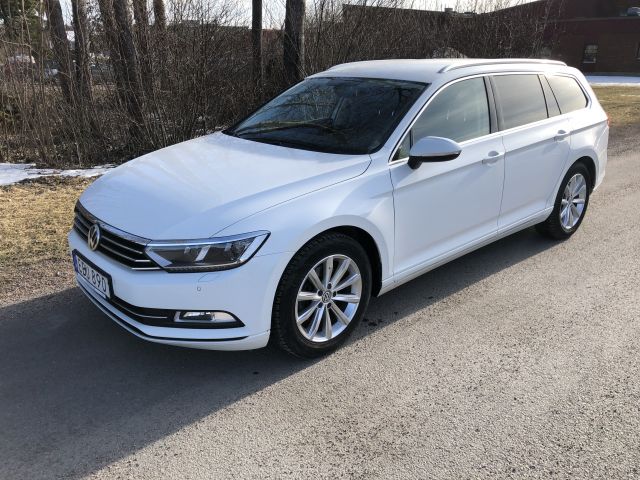 884640-1 Volkswagen Passat Variant 2.0 TDi BlueMotion - 2015