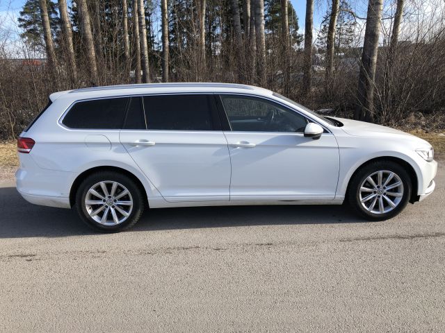 884640-5 Volkswagen Passat Variant 2.0 TDi BlueMotion - 2015