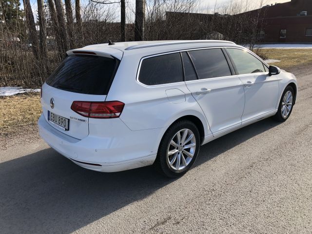 884640-6 Volkswagen Passat Variant 2.0 TDi BlueMotion - 2015