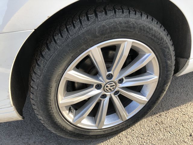 884640-35 Volkswagen Passat Variant 2.0 TDi BlueMotion - 2015