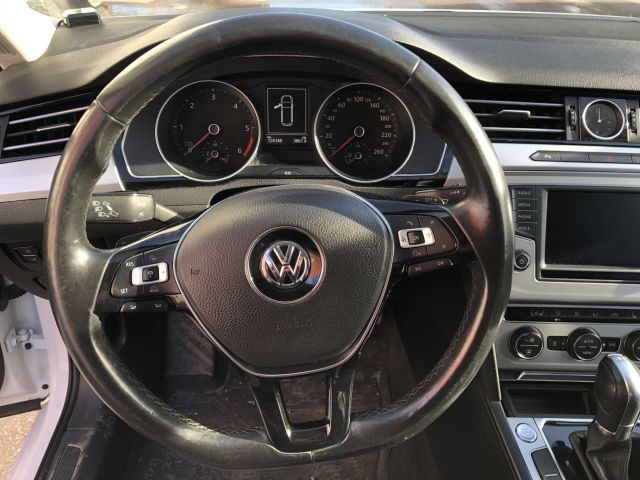 884640-11 Volkswagen Passat Variant 2.0 TDi BlueMotion - 2015