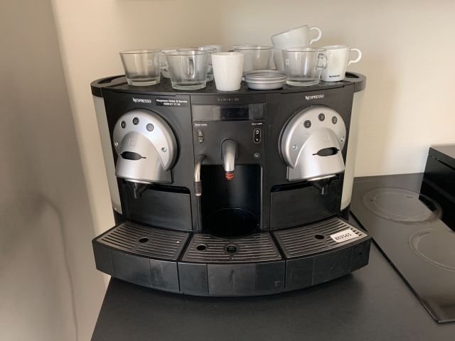 802565-3 Nespresso coffee machine Gemini 220