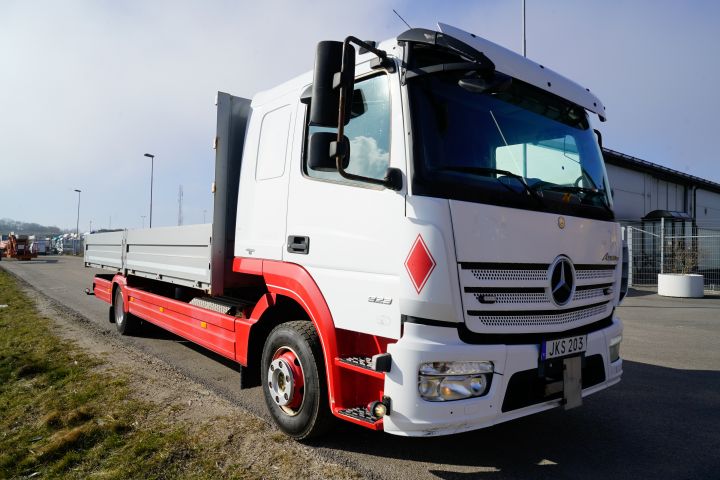 884574-3 Mercedes-Benz 967PKX2 ATEGO - 2014