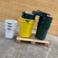 856333-1 Assortment of barrels, Rubbermaid Brute