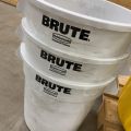 856333-3 Assortment of barrels, Rubbermaid Brute
