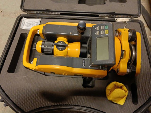 826317-4 Theodolite Pronivo DGTA-2