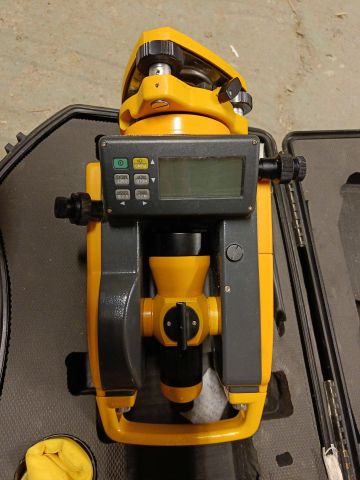 826317-9 Theodolite Pronivo DGTA-2