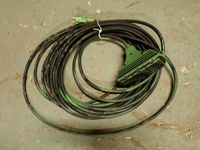 826318-4 Sledgehammer, Chain block and Splice cable